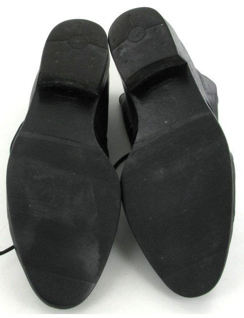 Chaussures CHANEL en cuir matelassé noir T 38,5