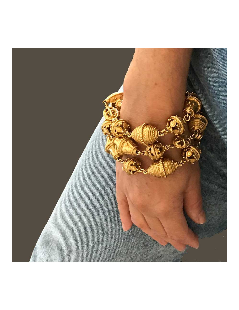 Bracelet triple rangs attribué CHRISTIAN DIOR