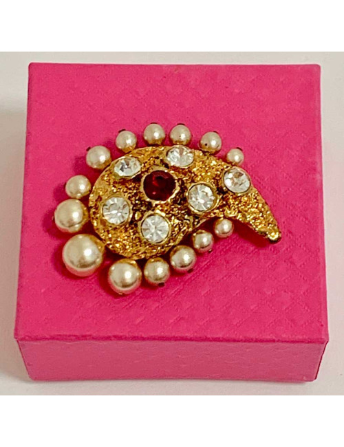 Broche LACROIX perles, métal doré et strass
