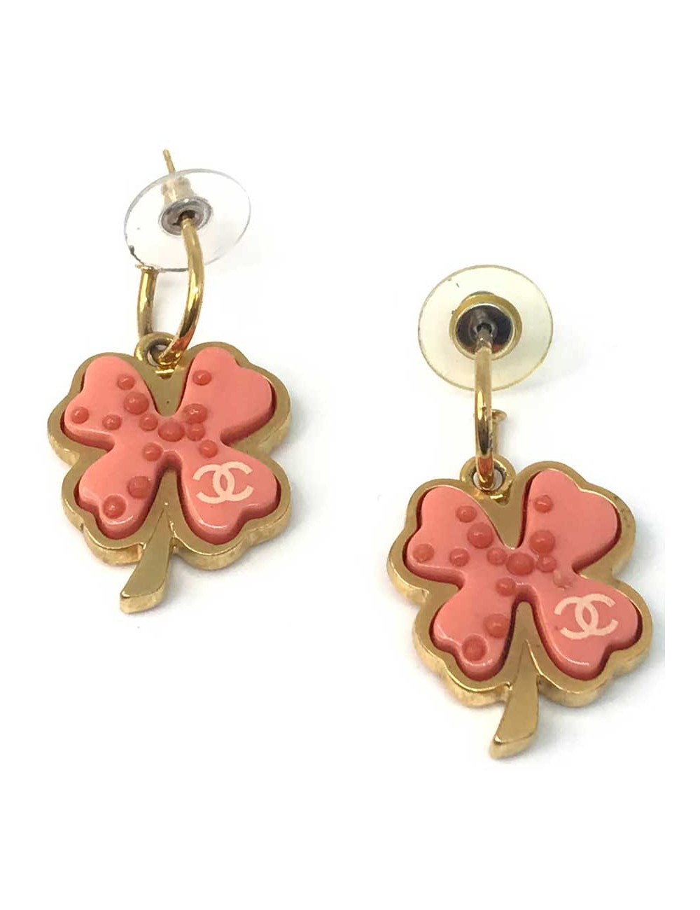 Boucles d'oreille clous CHANEL trèfle rose
