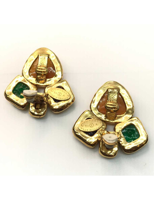 Boucles d'oreille clips CHANEL Couture pâte de verre