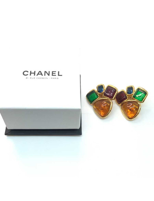 Boucles d'oreille clips CHANEL Couture pâte de verre