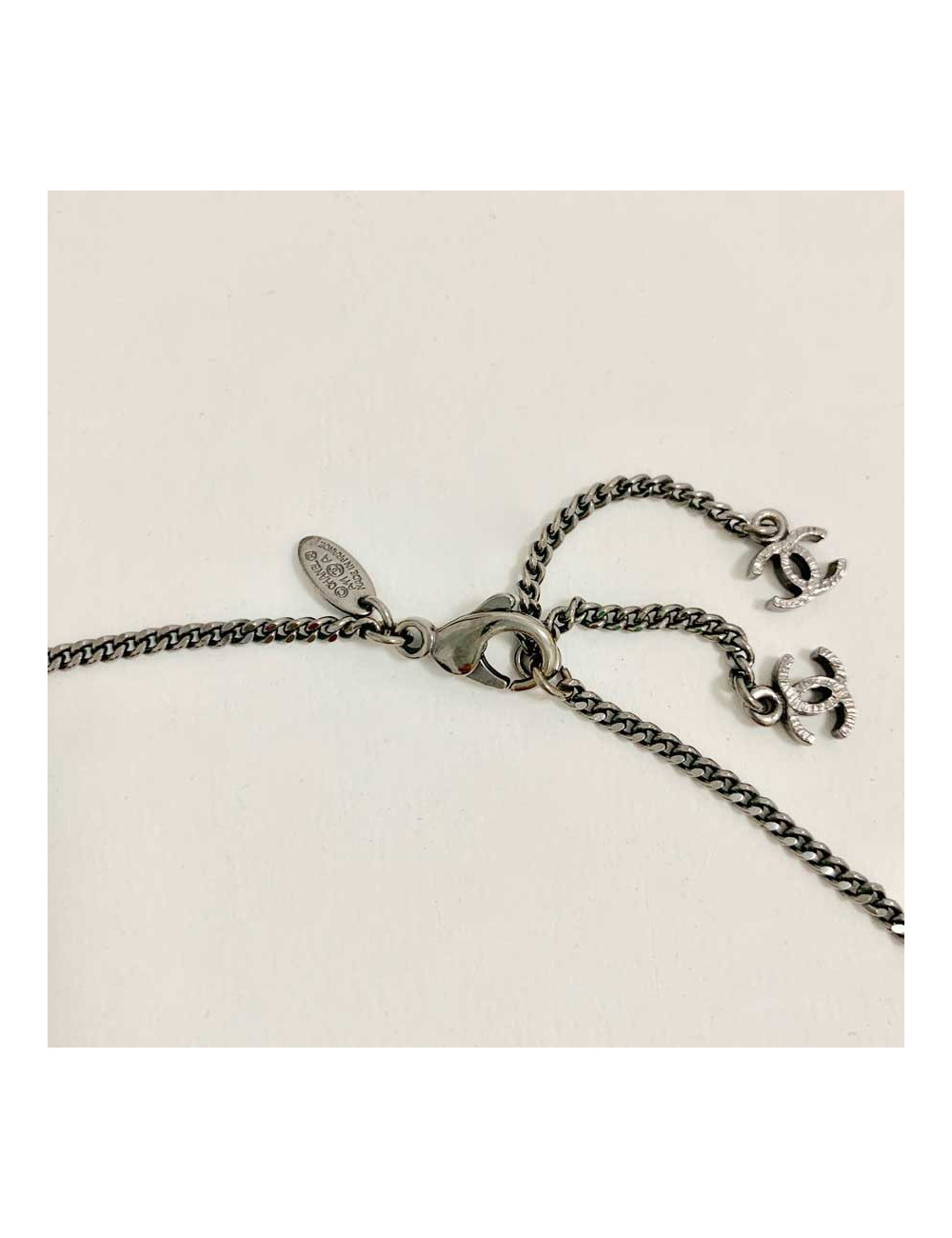 Collier camélias CHANEL