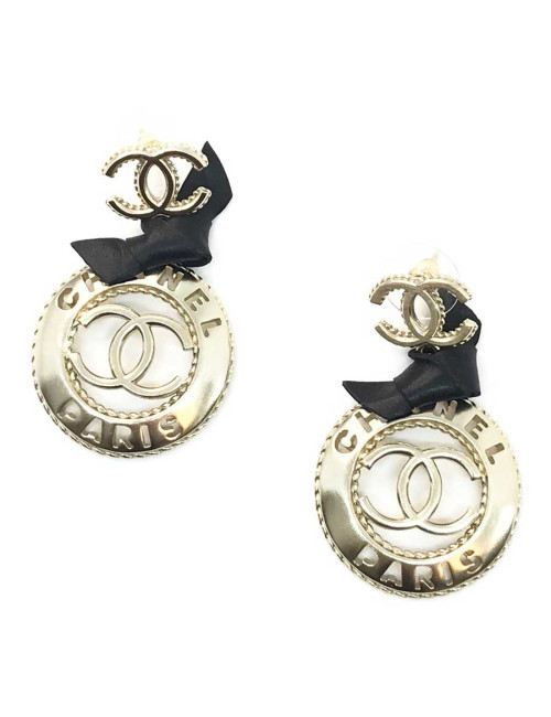 Boucles d'oreille CHANEL ruban noir 