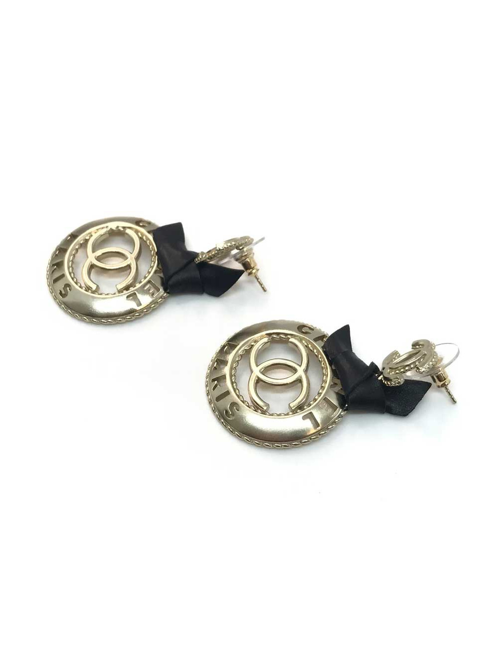 Boucles d'oreille CHANEL ruban noir 