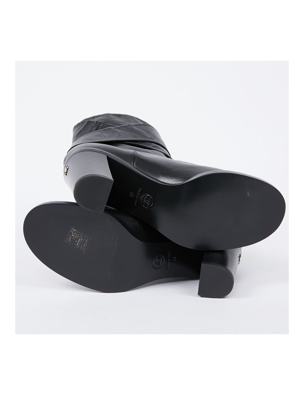 Boots CHANEL T39 noires bout vernis