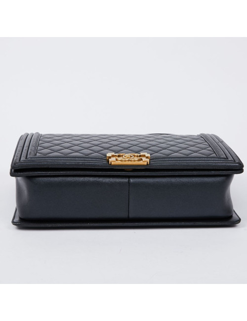Sac "BOY" CHANEL cuir noir matelassé