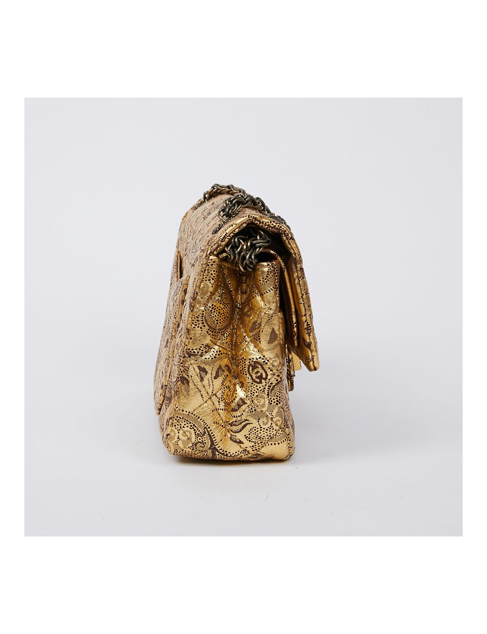 Sac CHANEL "Paris-Moscou" cuir perforé  doré Edition Limitée