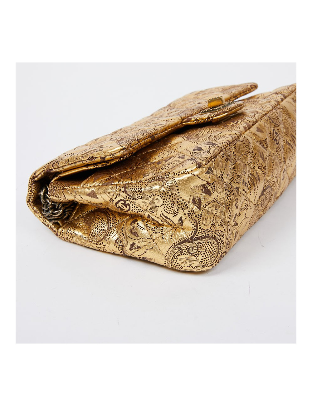 Sac CHANEL "Paris-Moscou" cuir perforé  doré Edition Limitée