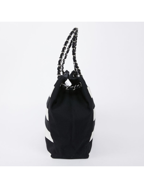 Sac CHANEL en piqué noir et blanc