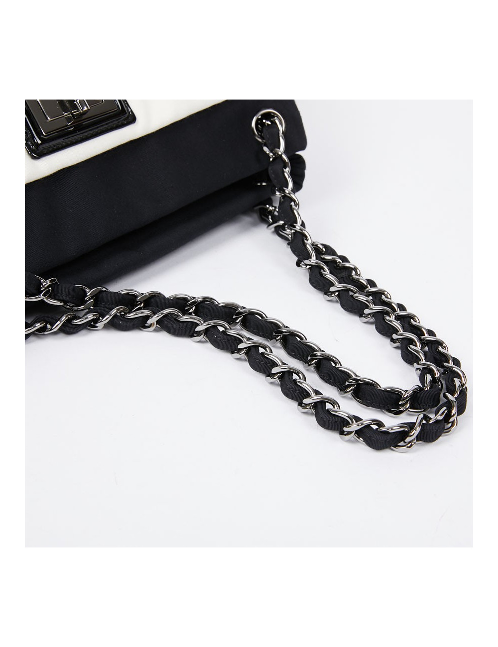 Sac bicolore chanel noir et blanc