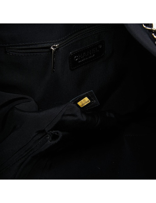 Sac CHANEL en piqué noir et blanc