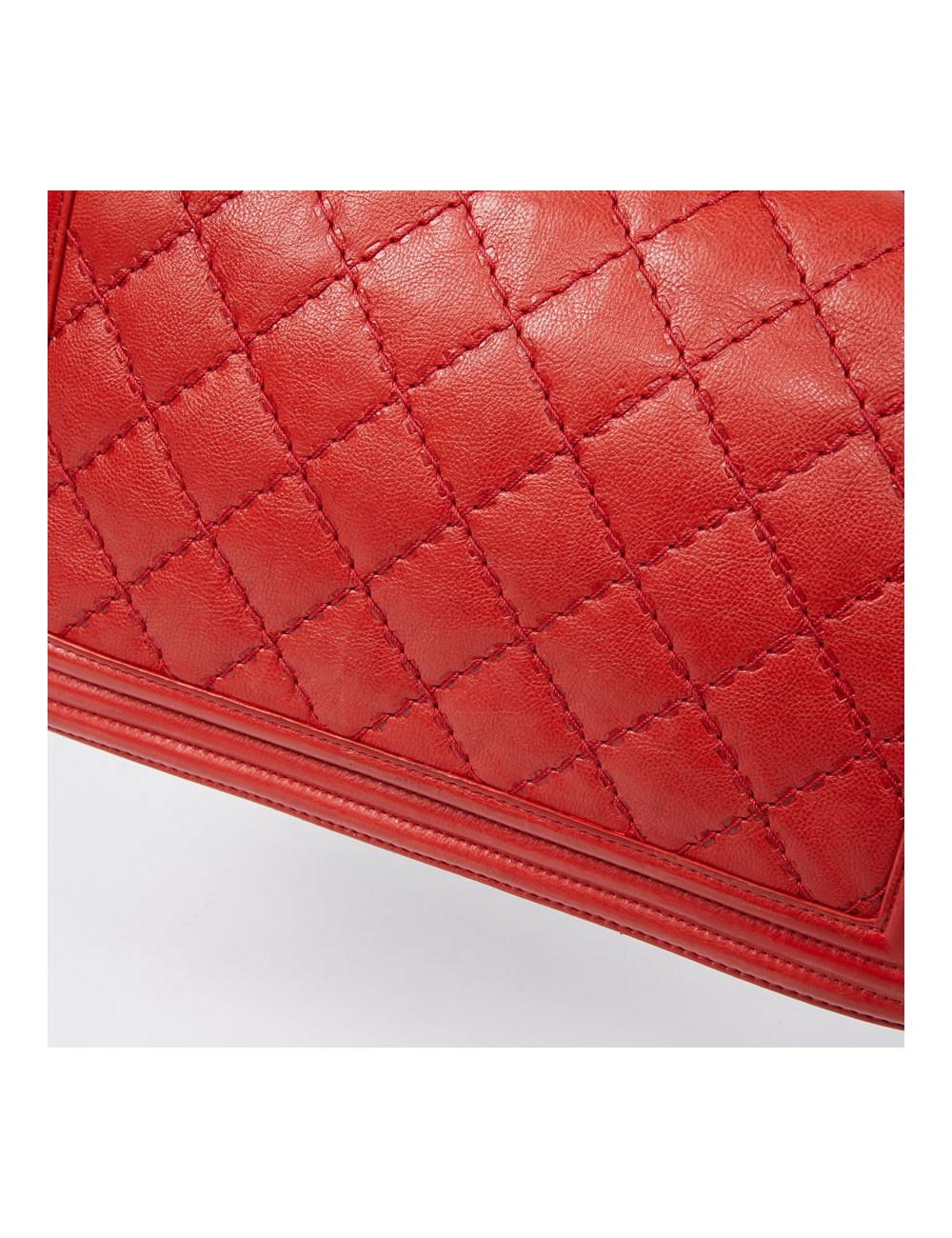 CHANEL Boy cuir rouge