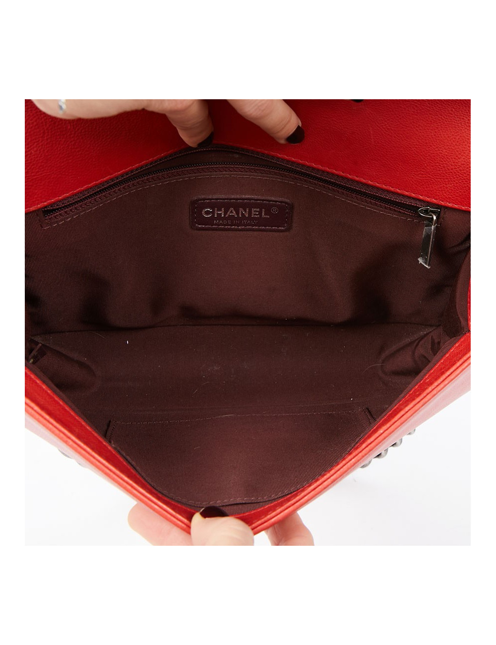 CHANEL Boy cuir rouge