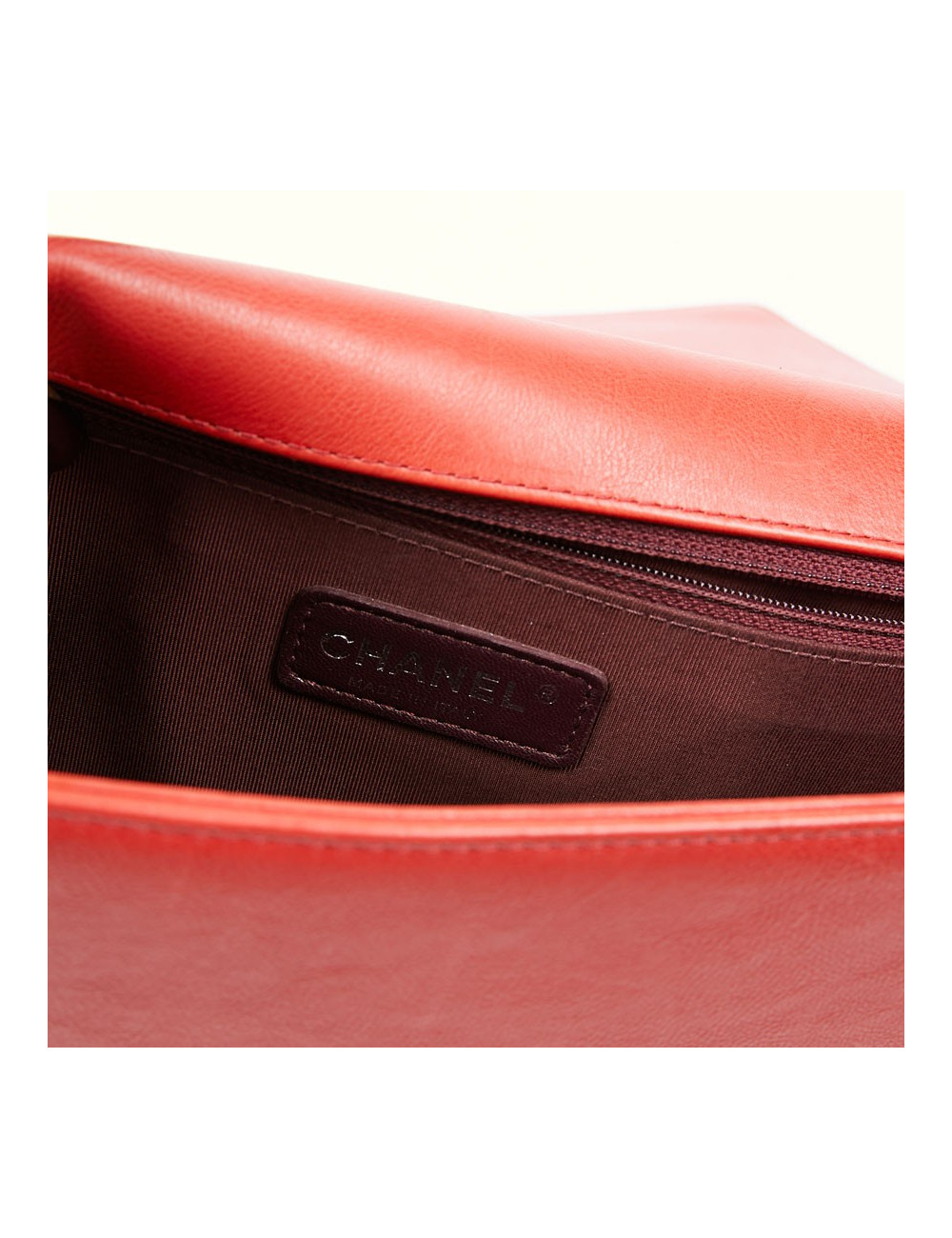 CHANEL Boy cuir rouge