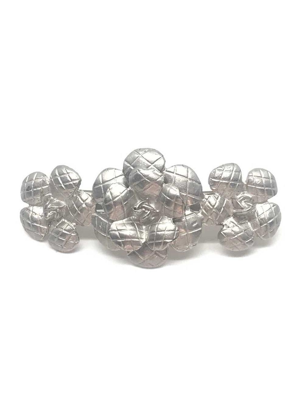 Barrette CHANEL camélias argent strié