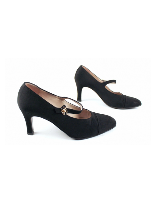 Escarpins "Babies" toile noire CHANEL