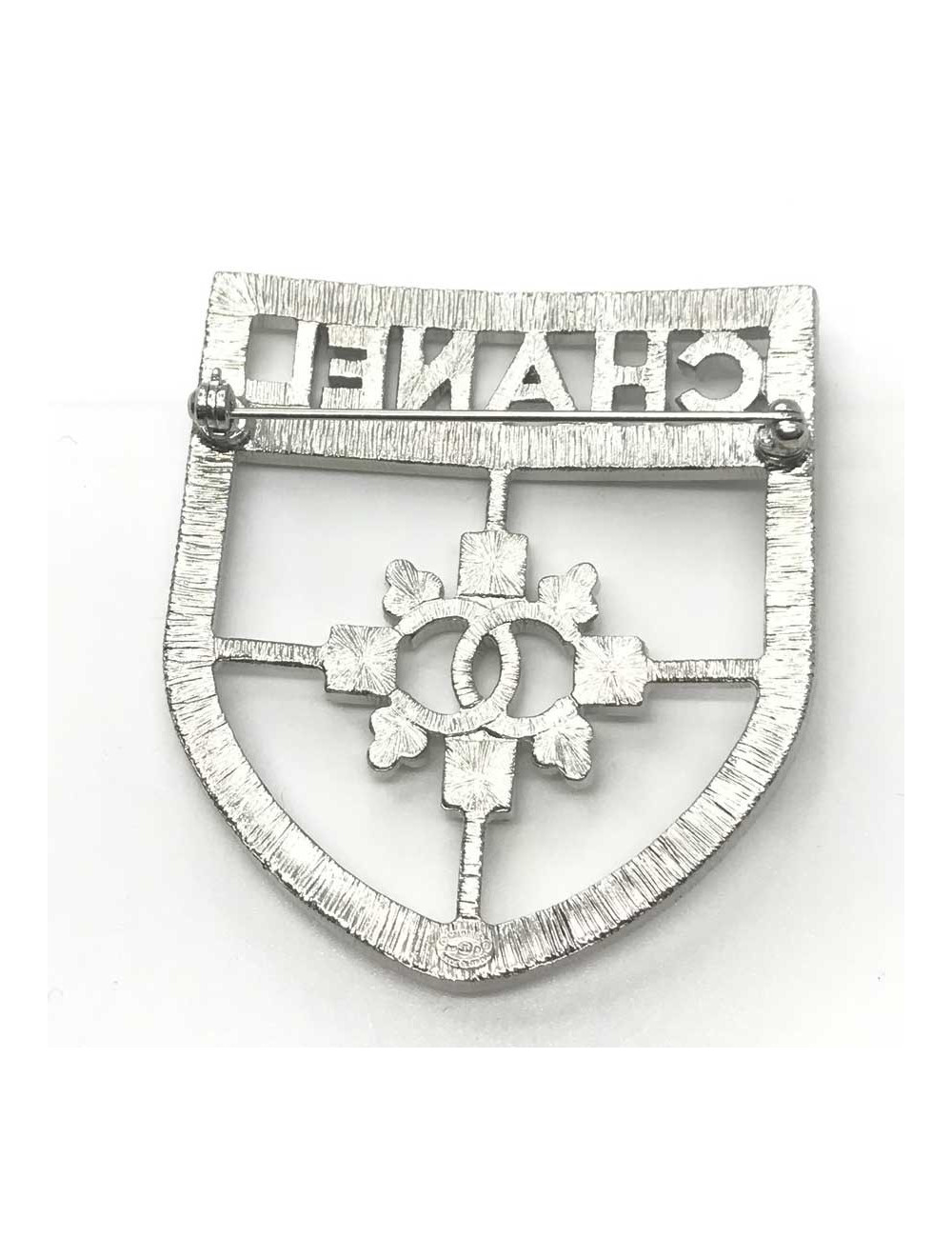 xxx Broche CHANEL ecusson strass