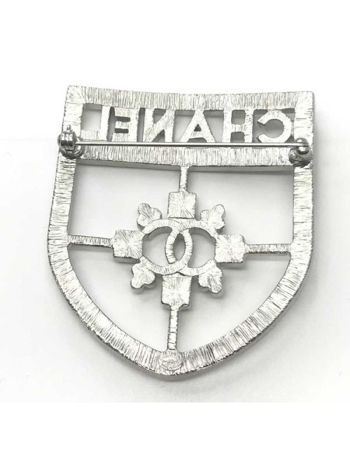 xxx Broche CHANEL ecusson strass