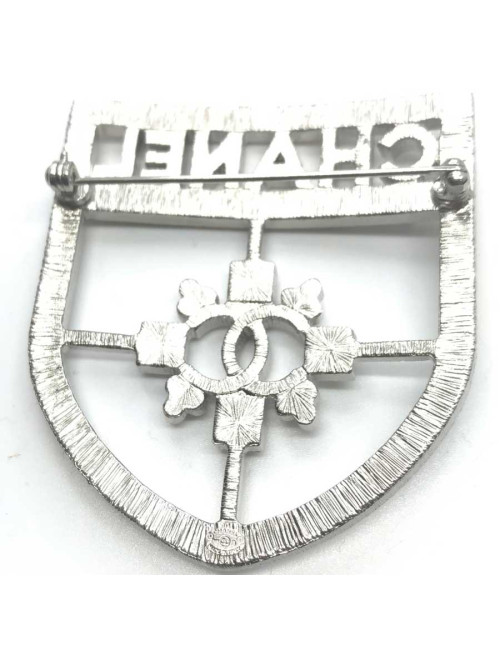 xxx Broche CHANEL ecusson strass