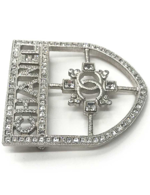 xxx Broche CHANEL ecusson strass