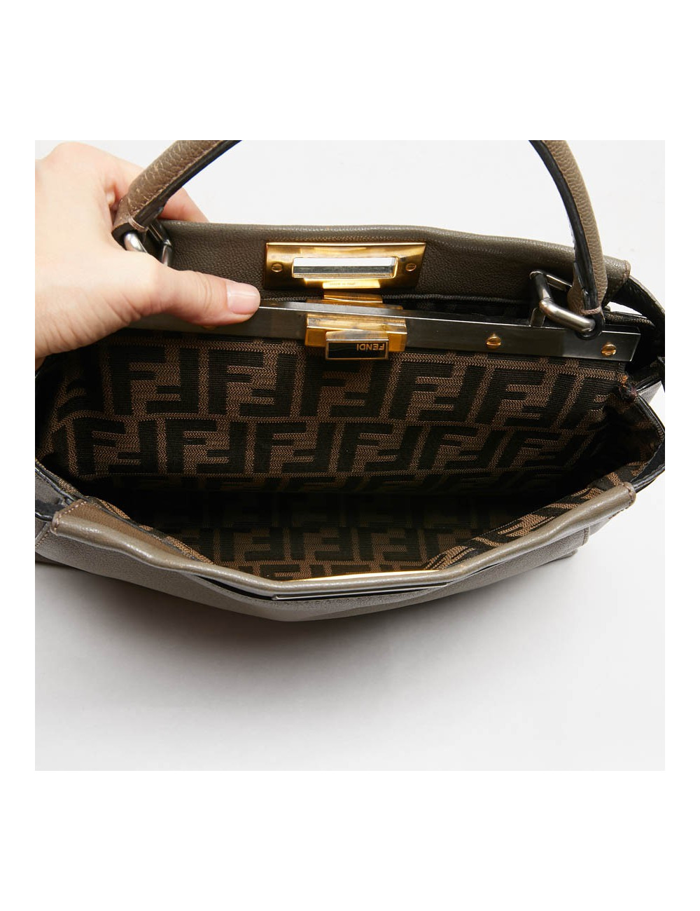 Peekaboo FENDI taupe TM