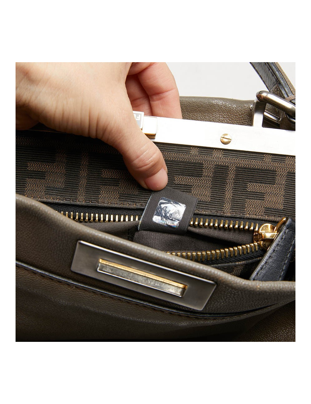 Peekaboo FENDI taupe TM