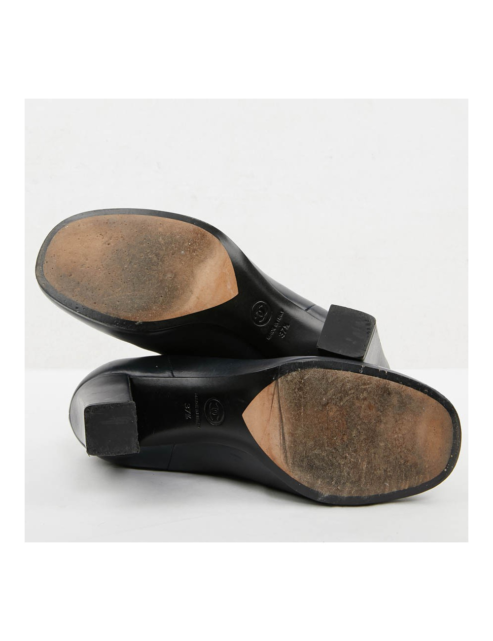 Boots T 37.5 CHANEL cuir d'agneau bleu et noir