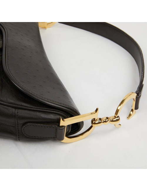 Saddle DIOR cuir façon autruche marron par John Galliano