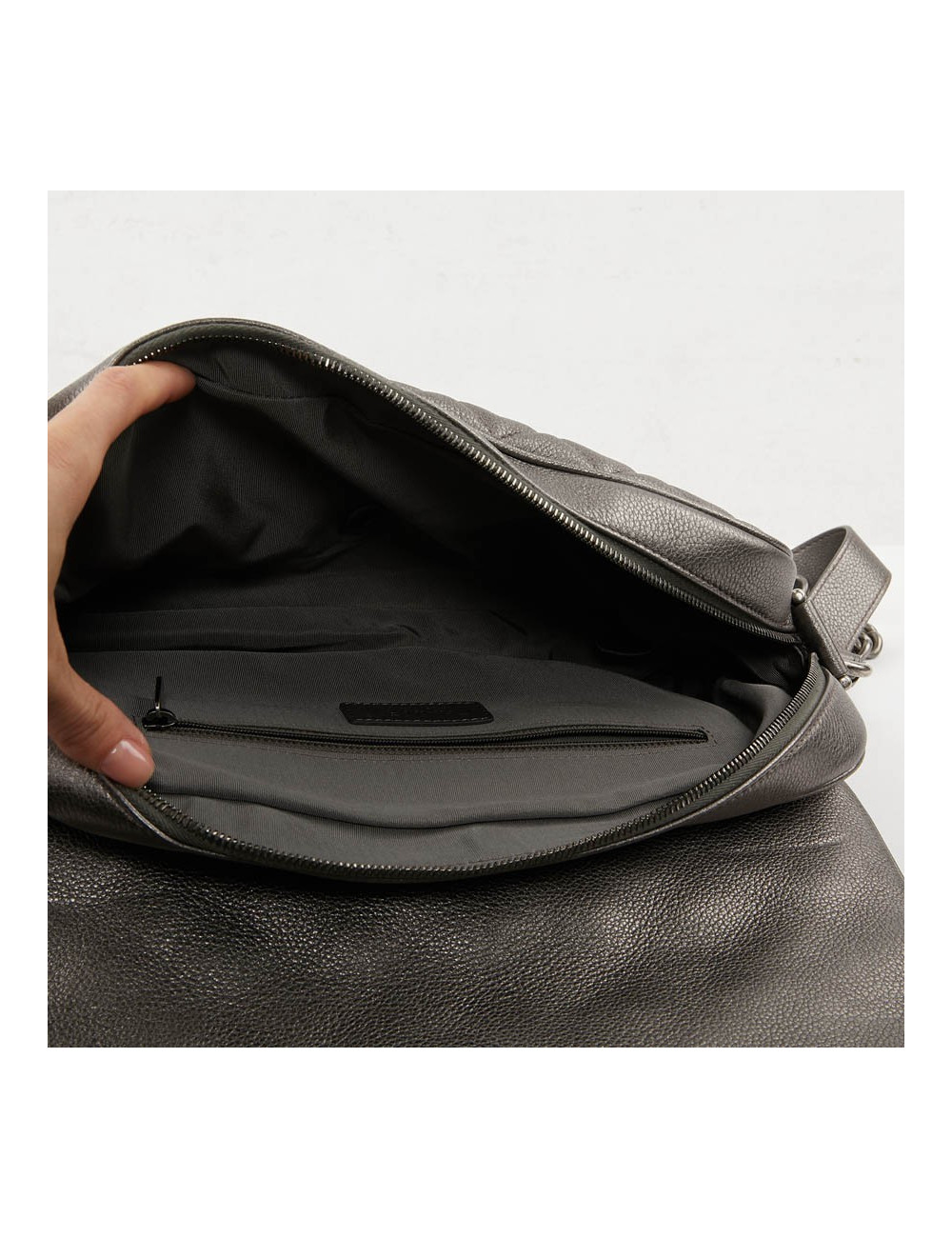 Sac CHANEL cuir grainé argent acier