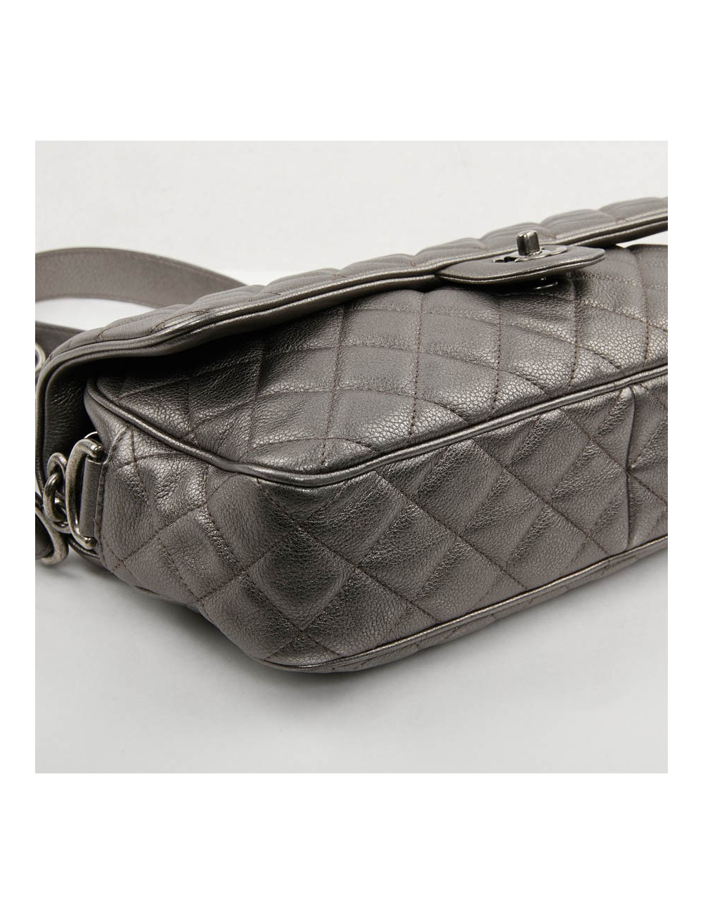 Sac CHANEL cuir grainé argent acier