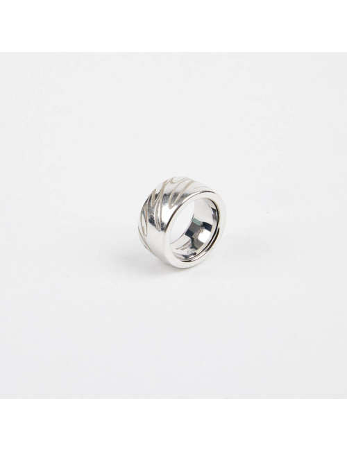 Bague CHOPARD T    or blanc