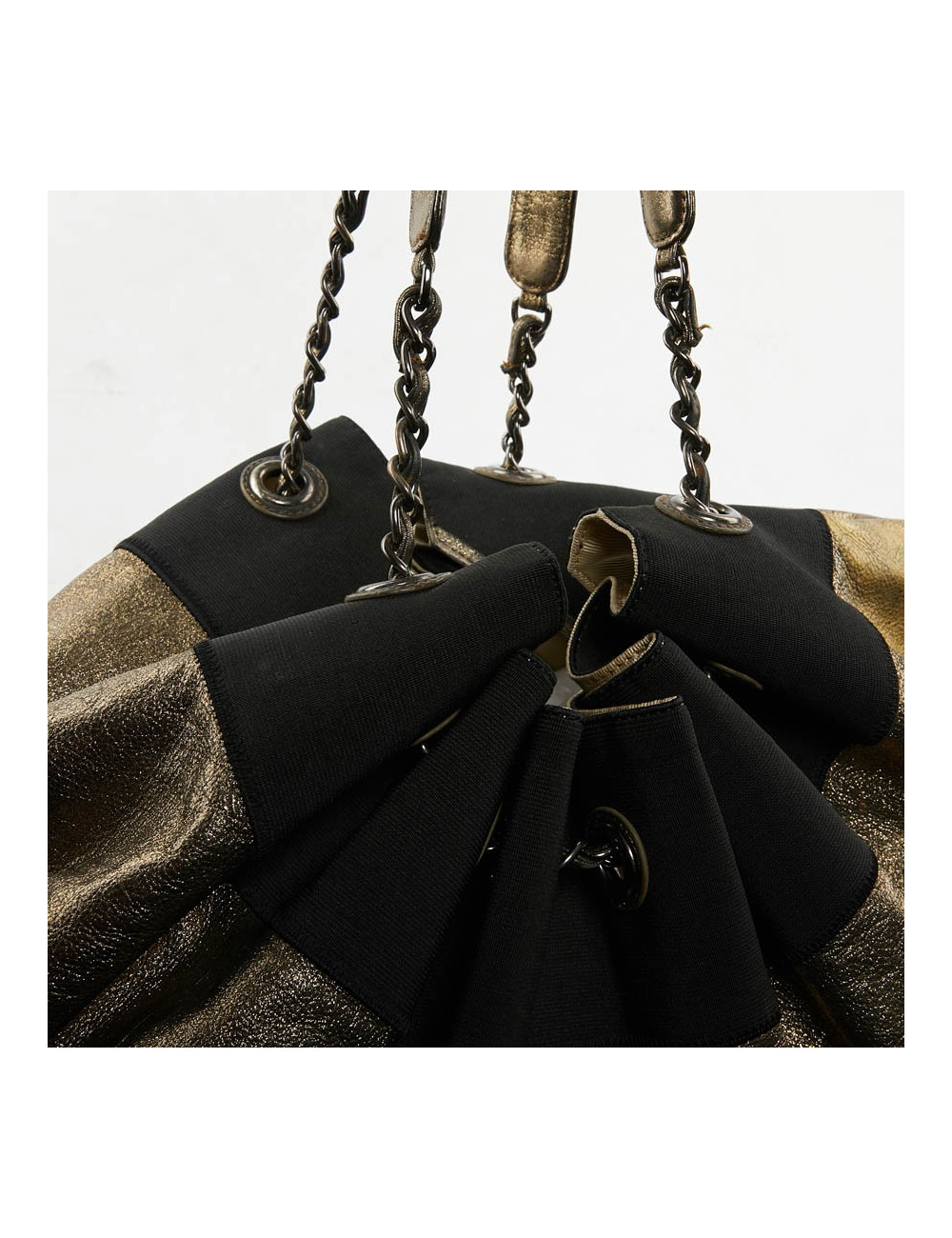 Grand sac Chanel doré brillant