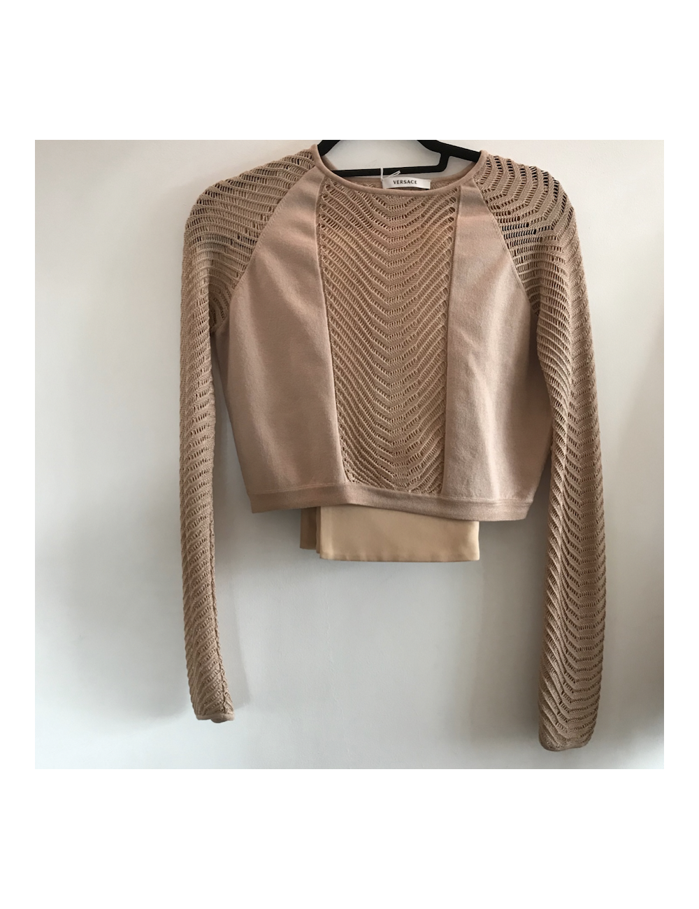 Ensemble VERSACE pull et jupe mi-longue rose pastel