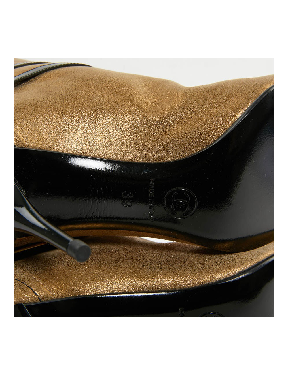Bottes T 39 CHANEL cuir doré et bandes vernies noires