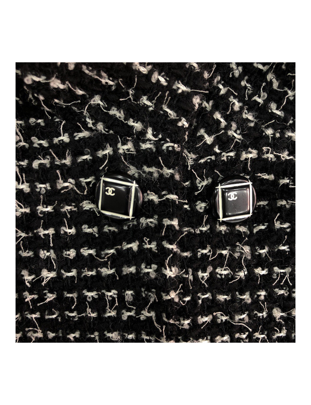 Veste T 36 CHANEL en tweed noir avec fil blanc