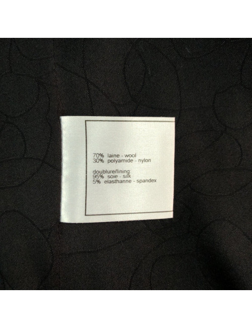 Veste T 36 CHANEL en tweed noir avec rayures blanches. Etiquette à l'intérieur noir