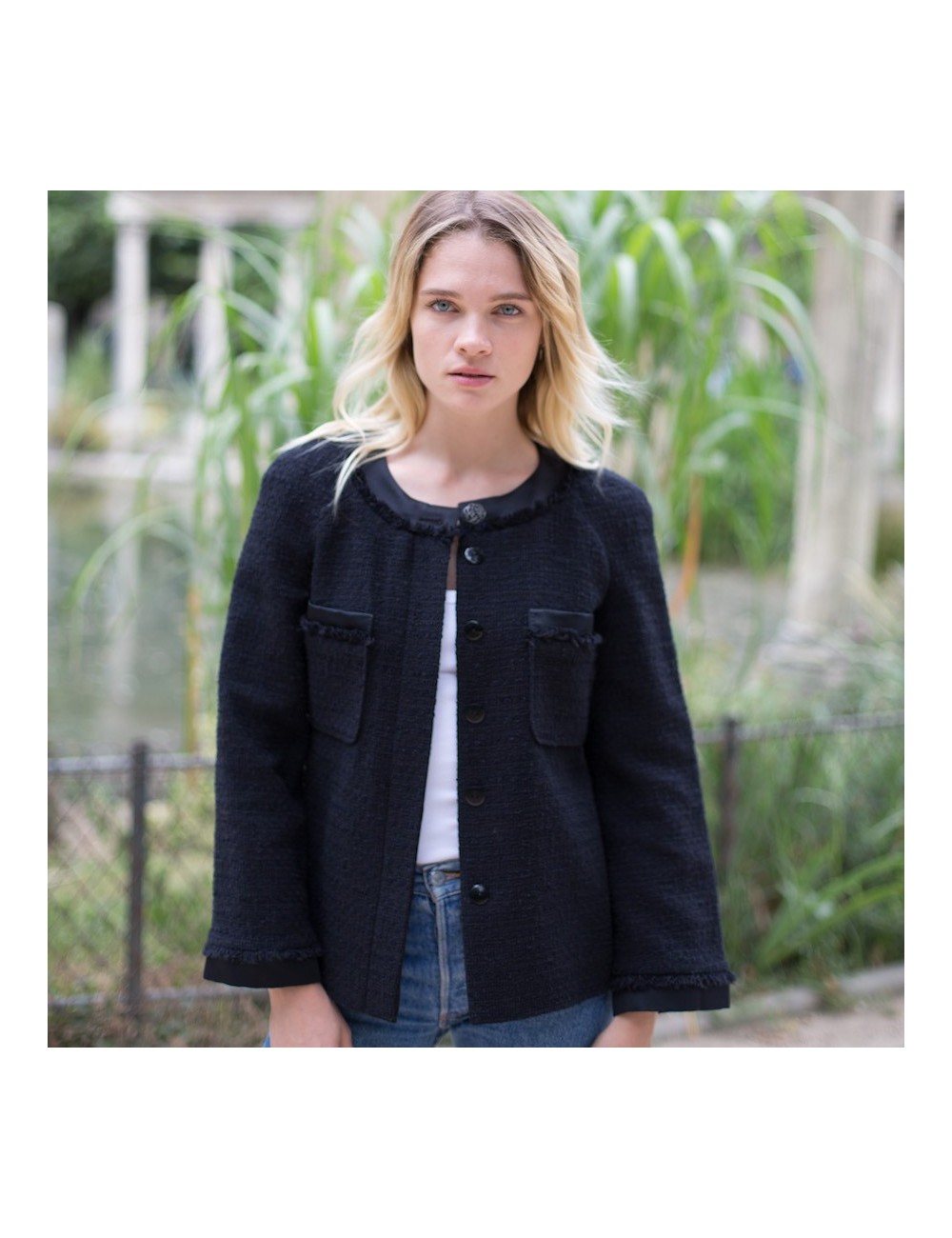 Veste Chanel noire T38 col rond