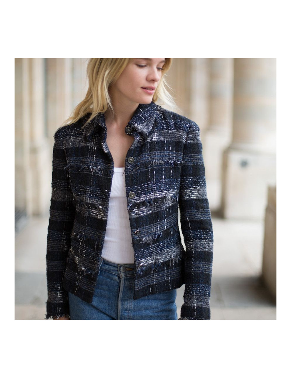 Veste Chanel T38 tweed noir et bleu