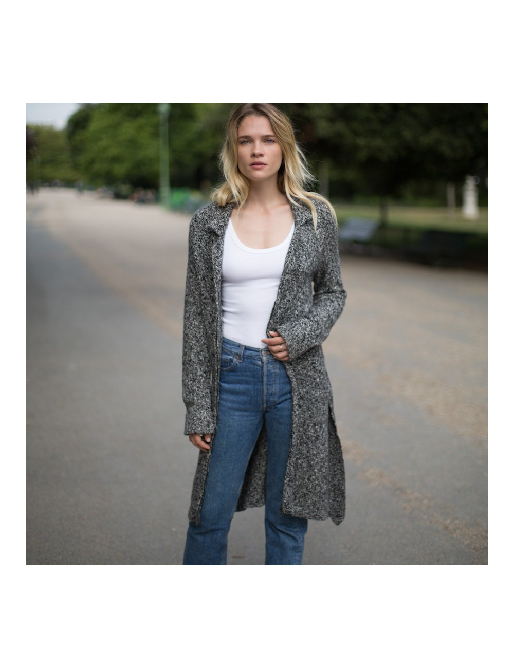 Long gilet CHANEL cachemire noir et blanc