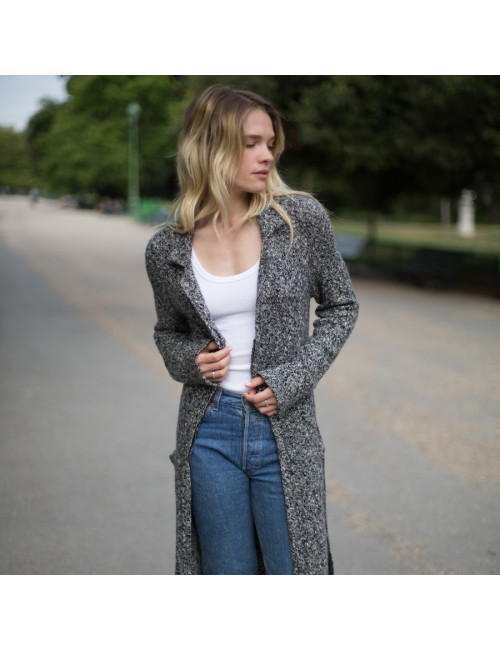 Long gilet CHANEL cachemire noir et blanc