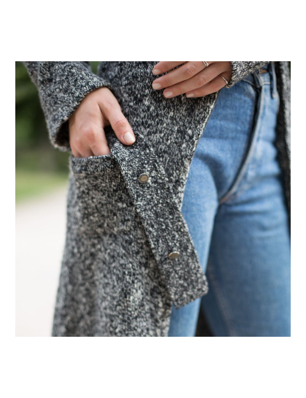 Long gilet CHANEL cachemire noir et blanc