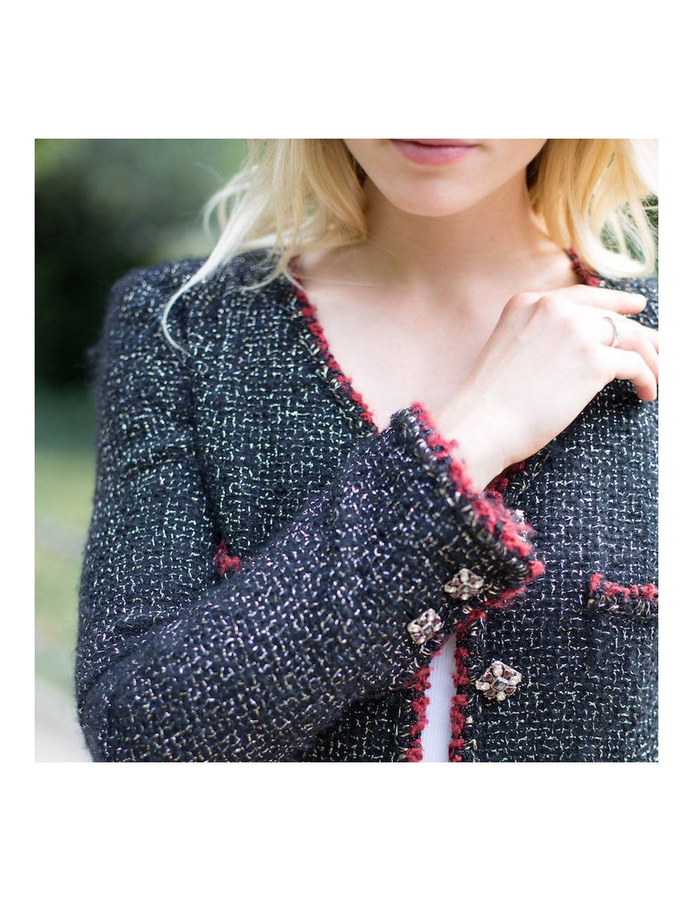 Veste 36 CHANEL tweed noir et fils dorés 