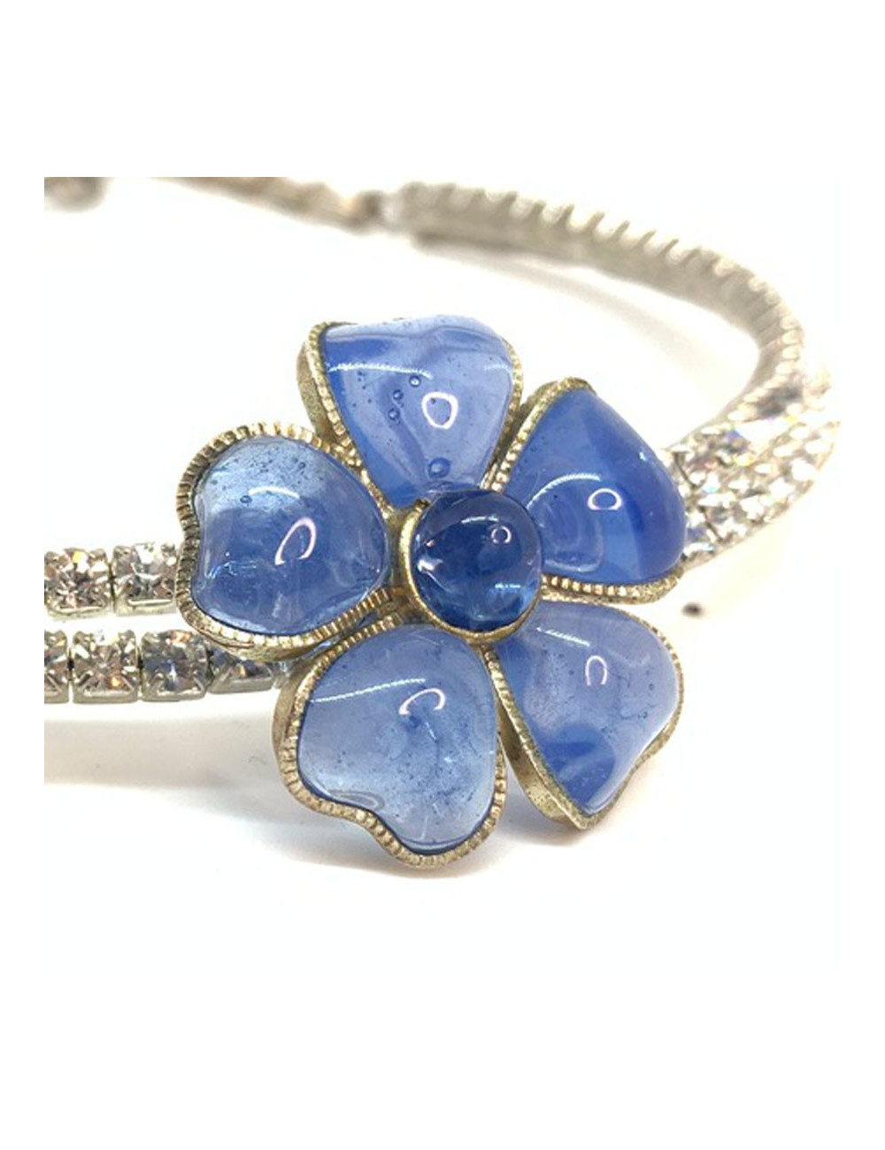 Collier ras de cou MARGUERITE DE VALOIS fleurette bleu saphir clair
