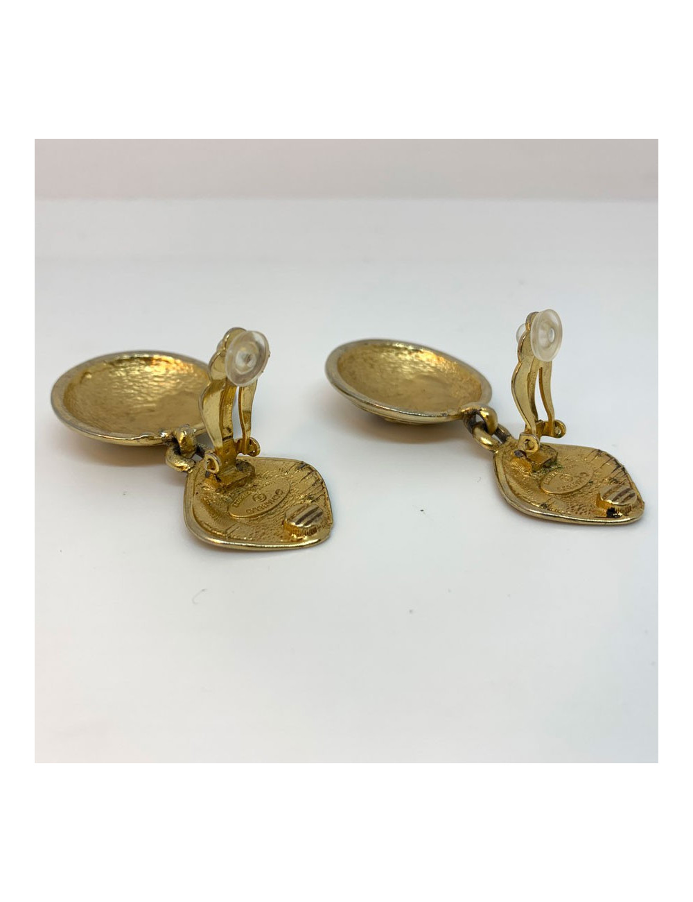 Boucles d'oreille vintage pendantes CHANEL