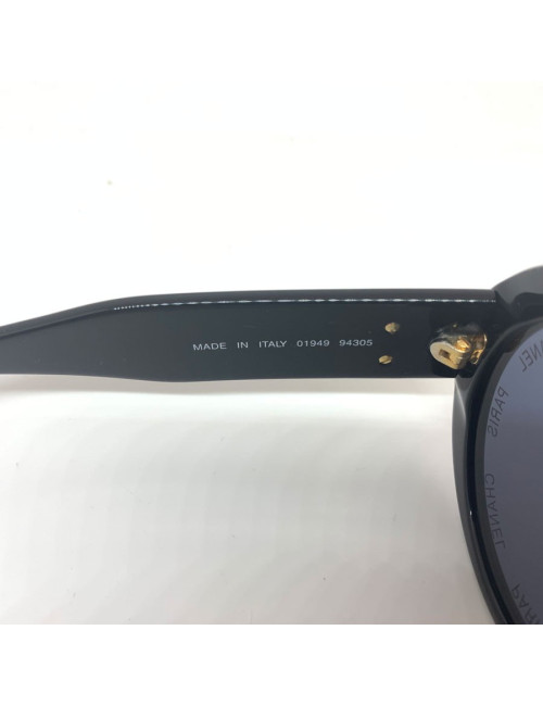 Solaires CHANEL inscription noires