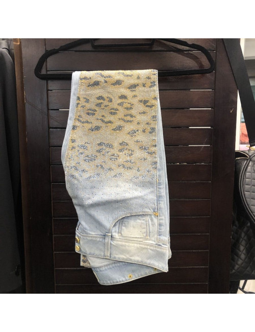 Jean MET bleu ciel à strass dorés et noirs