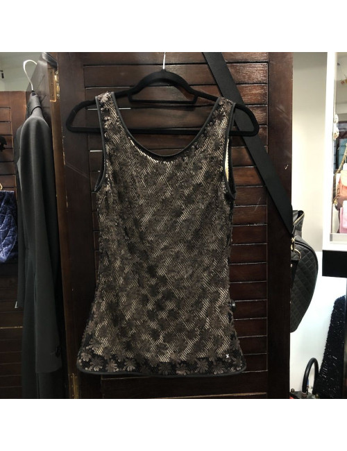 Haut CHANEL resillle noire avec fleurs cousues marron