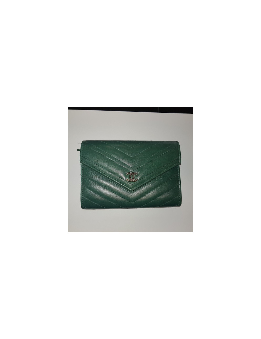 Portefeuille Timeless CHANEL cuir chevrons vert