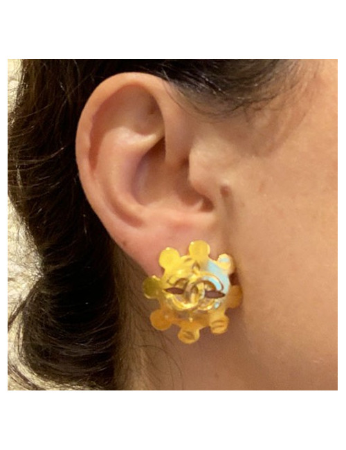 Boucles d'oreille vintage CHANEL clips dorés 